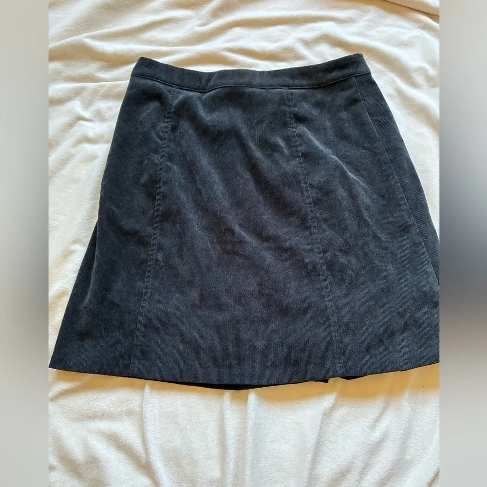 LOVE RICHE Black Corduroy Snap-Front Mini Skirt – Size S - Picture 5 of 5
